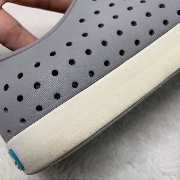 Native Jefferson Men's Gray White Slip On Rubber Slip On Shoes Size 7 - Picture 4 of 15